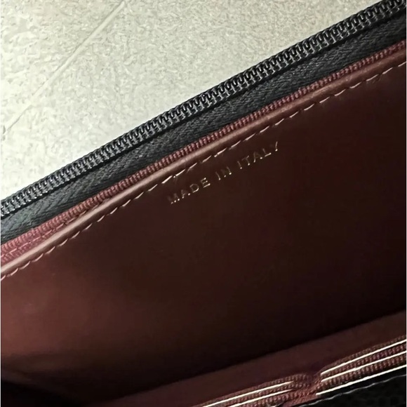 Chanel Caviar Quilted Wallet on Chain - Picture 6 of 9